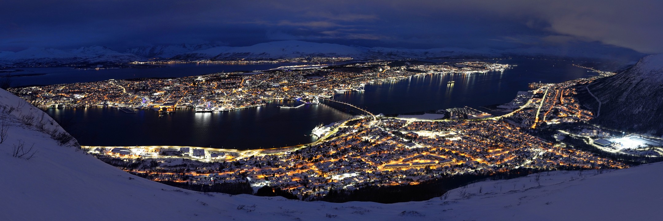999999_Blick vom Storsteinen auf Tromsø 0